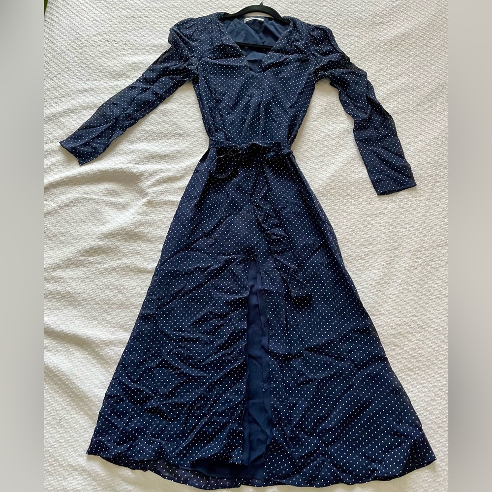 Reformation navy and white polka dot dress. Size xs